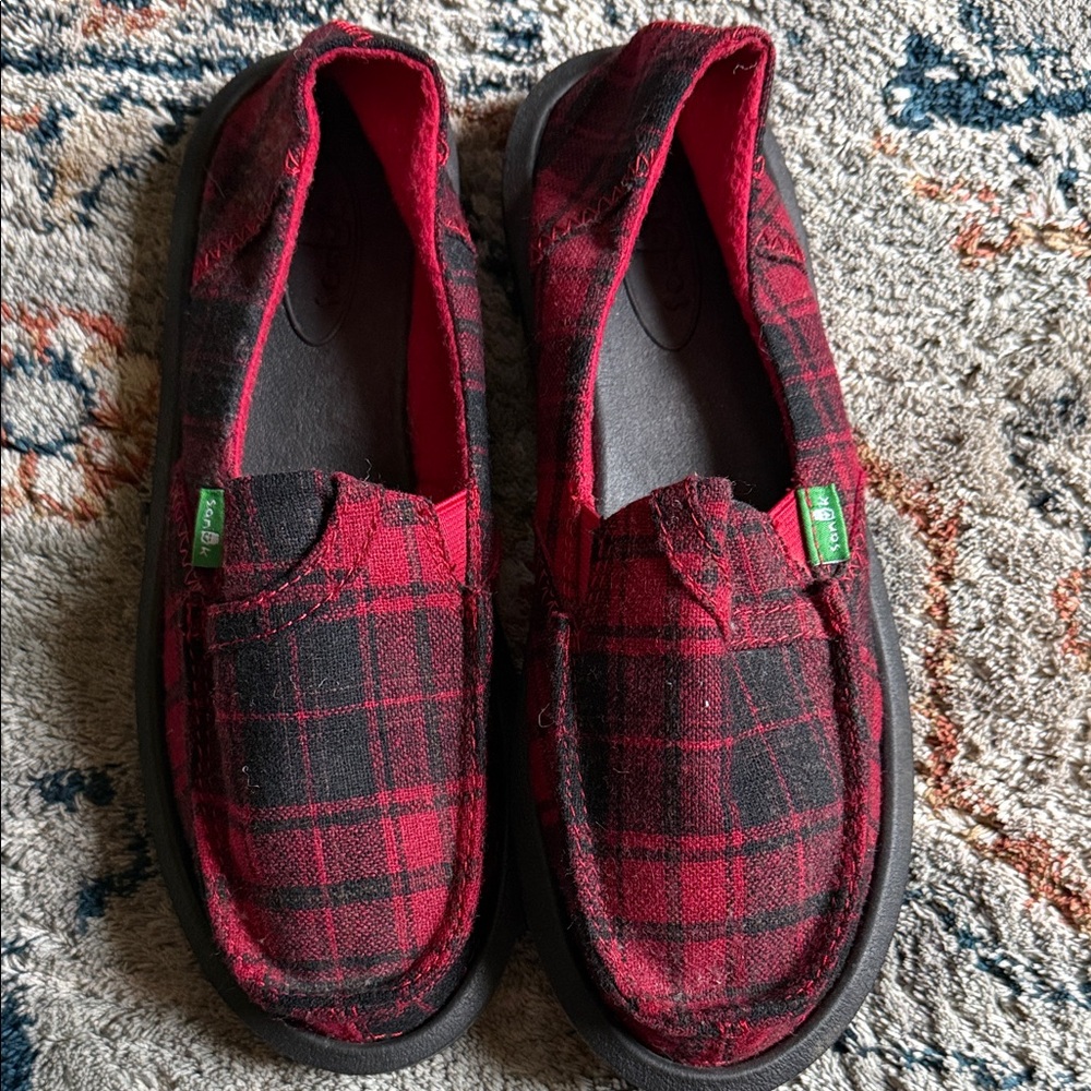 Sanuk Red and Black Checkered Flats